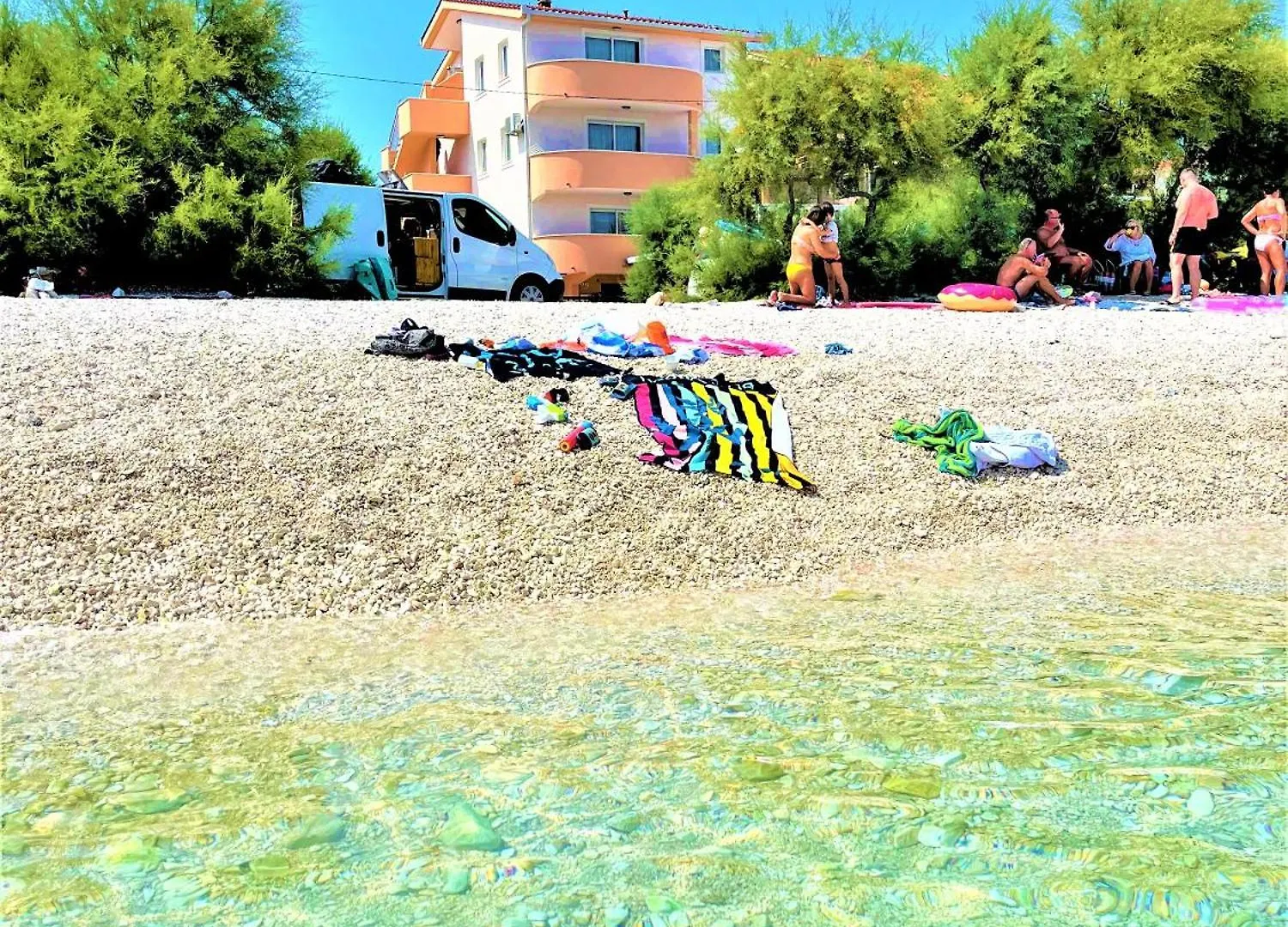 Marinovi Dvori Apartment Slatine