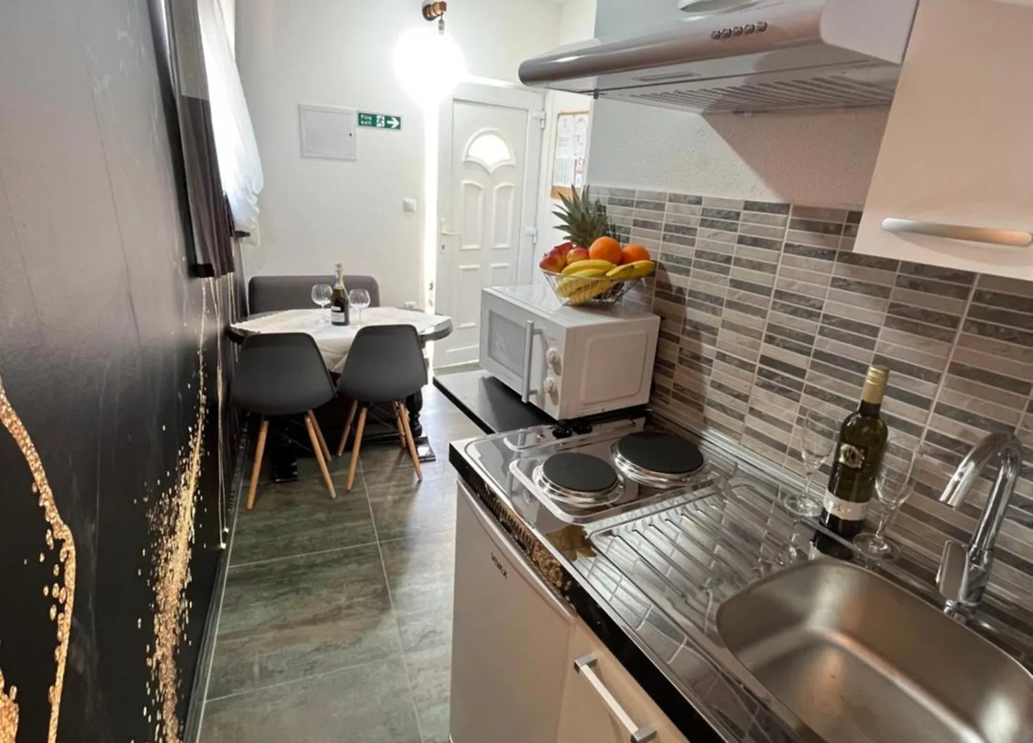Marinovi Dvori Apartment Slatine 0*,  Croatia